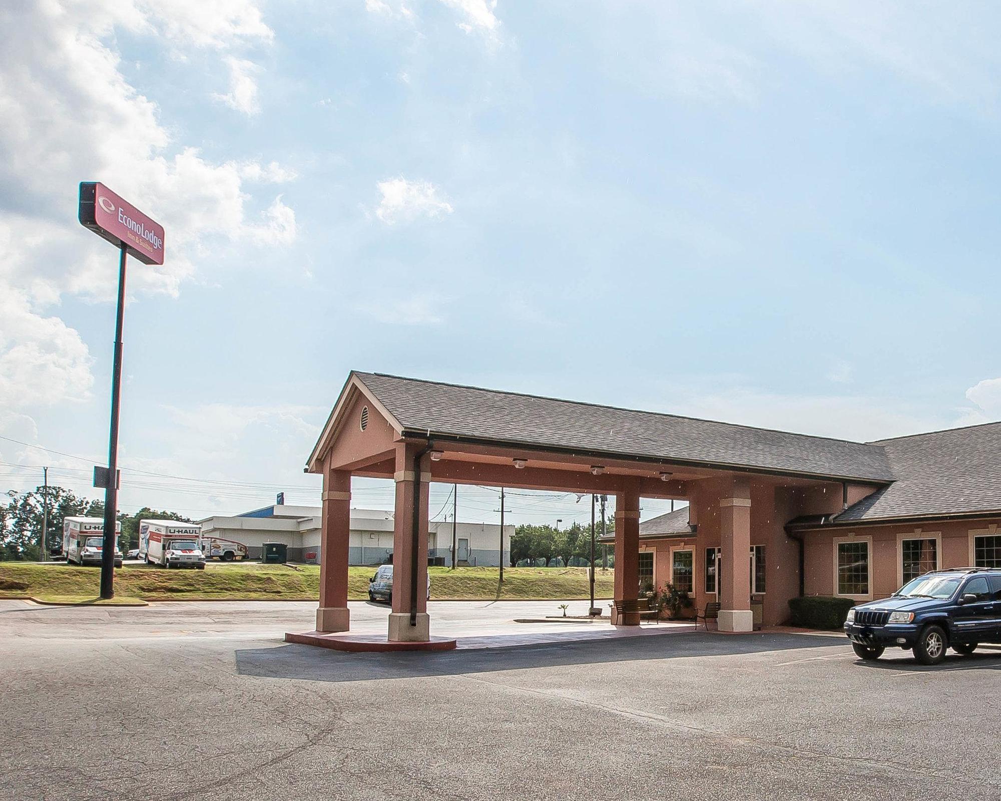 Red Roof Inn & Suites Madison, Ga Экстерьер фото