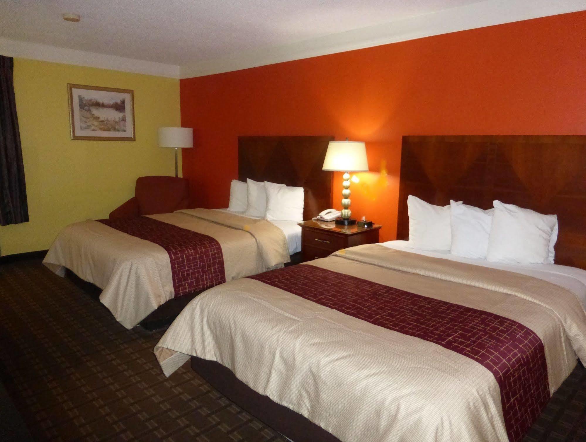 Red Roof Inn & Suites Madison, Ga Экстерьер фото